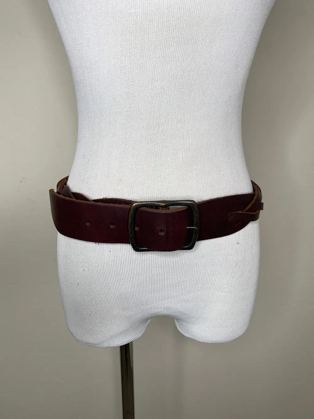 Vintage GAP Leather Braided Sz Small Medium Brown Belt